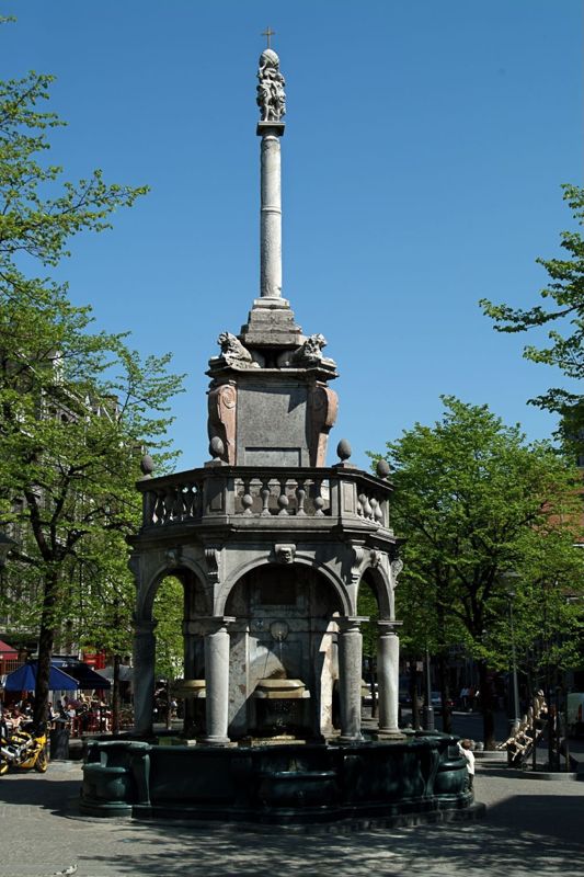 perron[monument][f] / Perron[Liège]