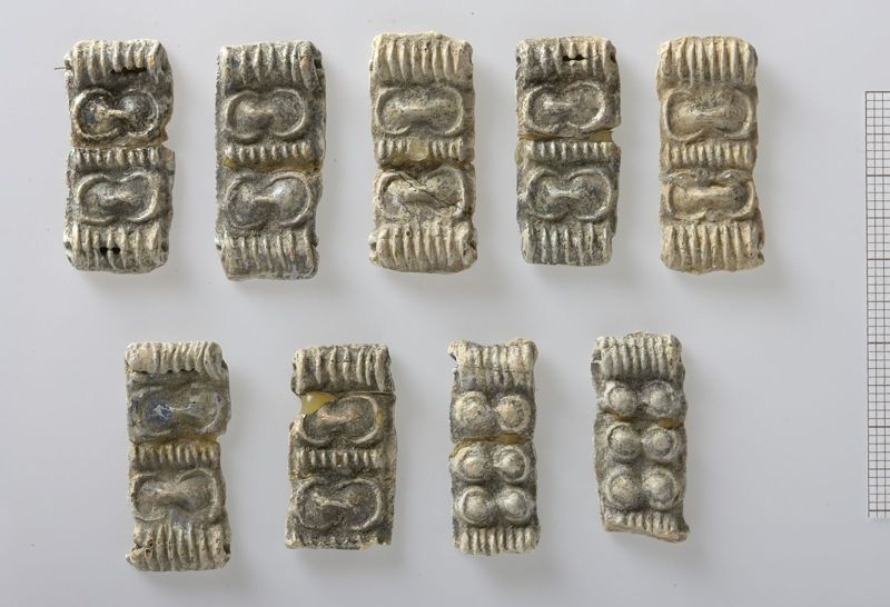perle[parure] / Musée du Verre[Charleroi]