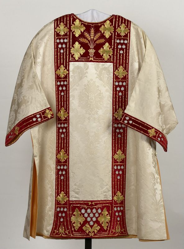 Dalmatiek van het groot pontificaal gewaad van abt Stalmans (1937-1953)