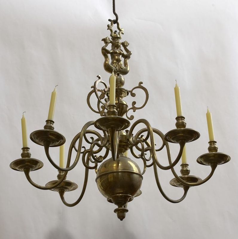 couronne de lumière / Kathedraal Sint-Salvator