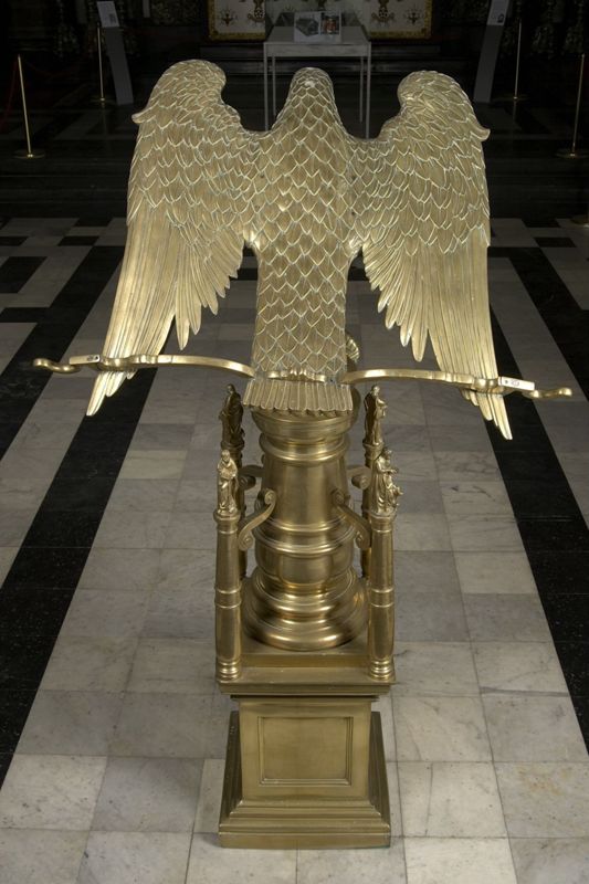 aigle-lutrin / Kathedraal Sint-Salvator