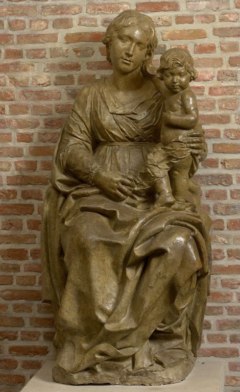 Zittende O.-L.-Vrouw en Kind