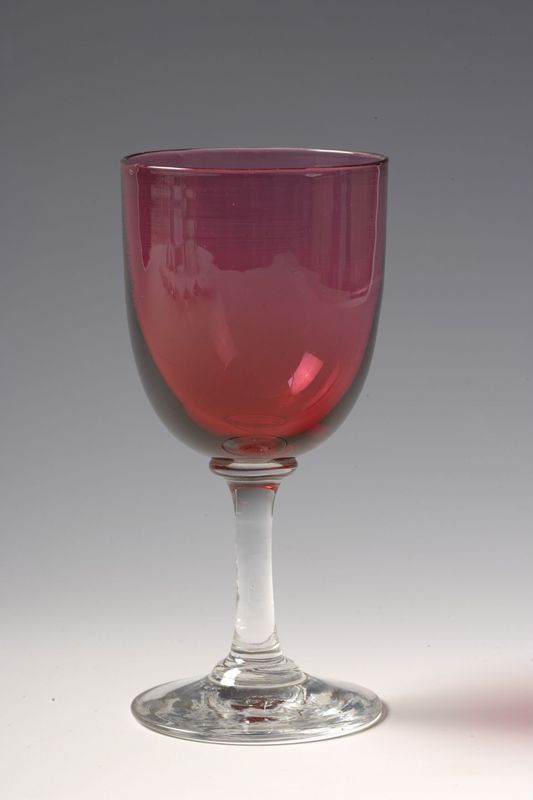Verre rouge
