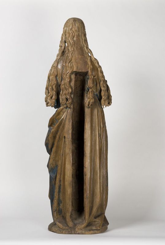 Vierge debout de l'Assomption ou de l'Annonciation
