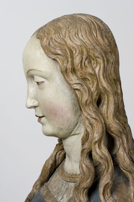 Vierge debout de l'Assomption ou de l'Annonciation