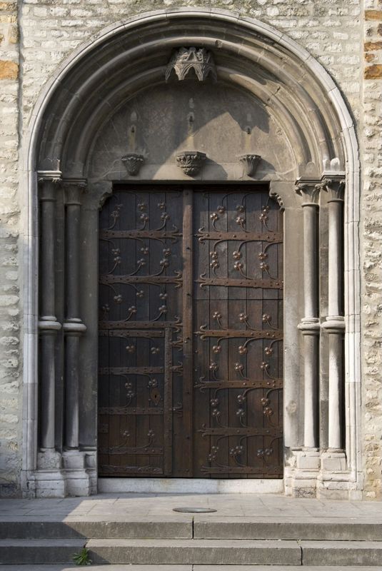 porte d'église / Eglise Sainte-Gertrude[Nivelles]