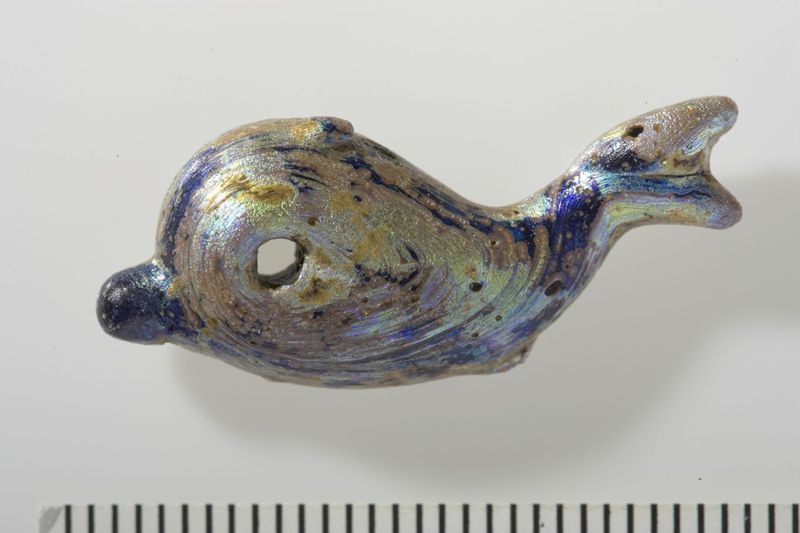 Pendeloque delphiniforme