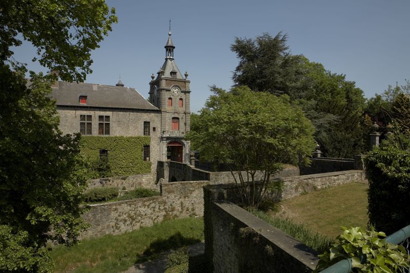 château fort / Château fort et musée d'art[Fondation van der Burch]