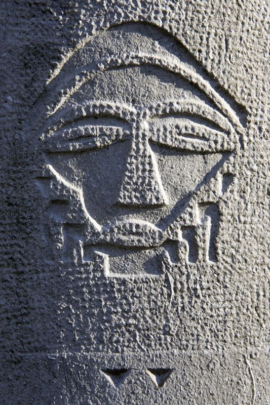 Monument en hommage aux " pionniers coloniaux "