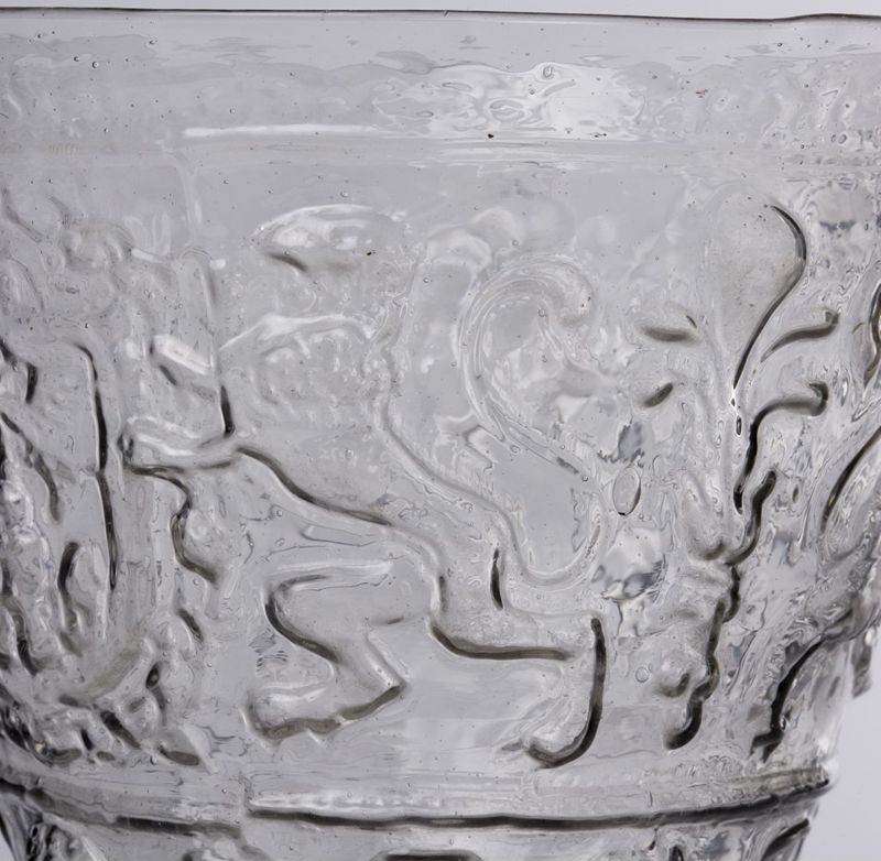 Verre à jambe vénitien aux Armes de la ville d'Anvers et du marquisat d'Anvers