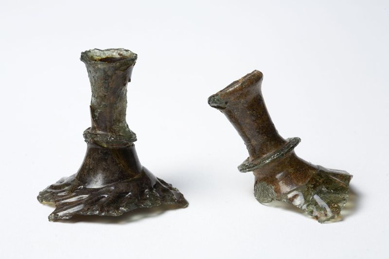 2 fioles fragmentaires
