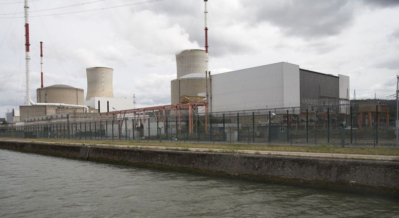 centrale nucléaire / Centrale nucléaire