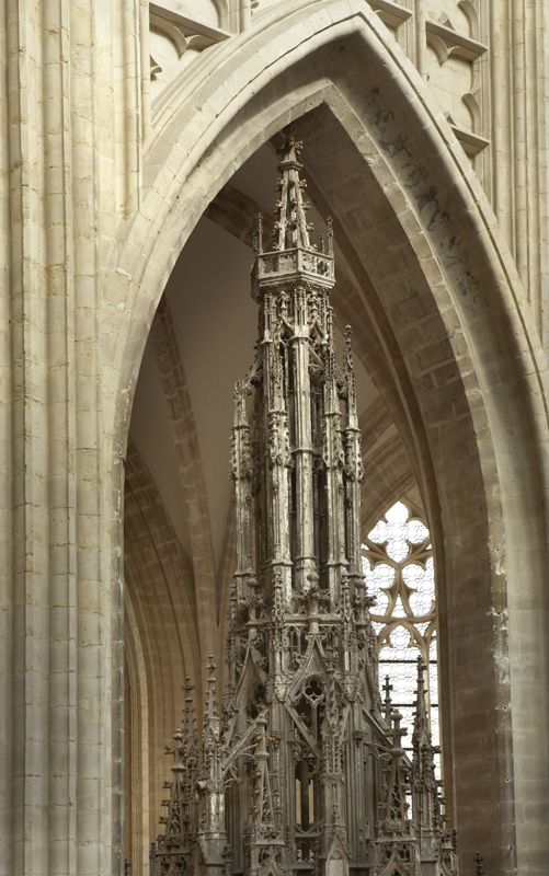 tour du Saint-Sacrement / Kerk Sint-Pieter[Leuven]