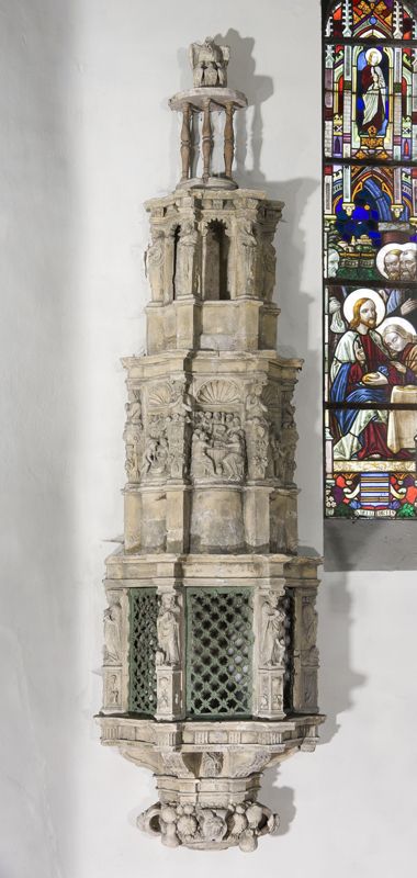 tour du Saint-Sacrement / Eglise Saint-Sébastien[Loyers]