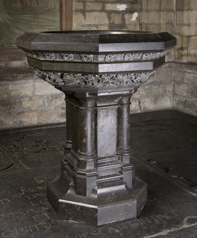 fonts baptismaux / Kerk Sint-Pieter en Guido[Anderlecht]