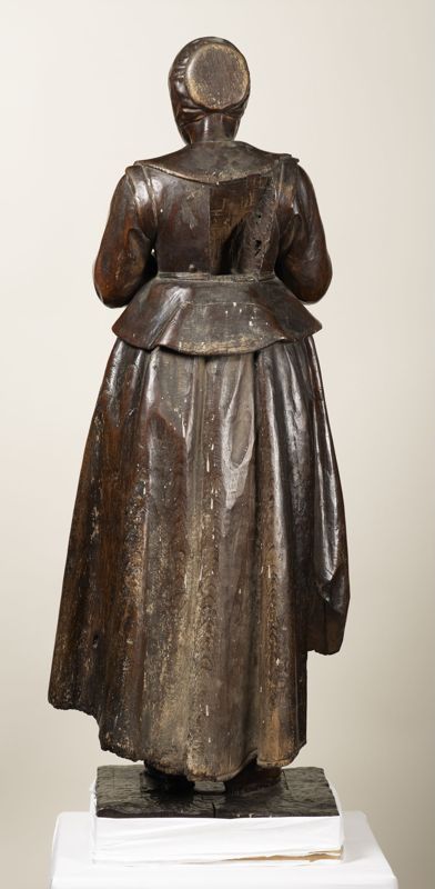 Houten Clara