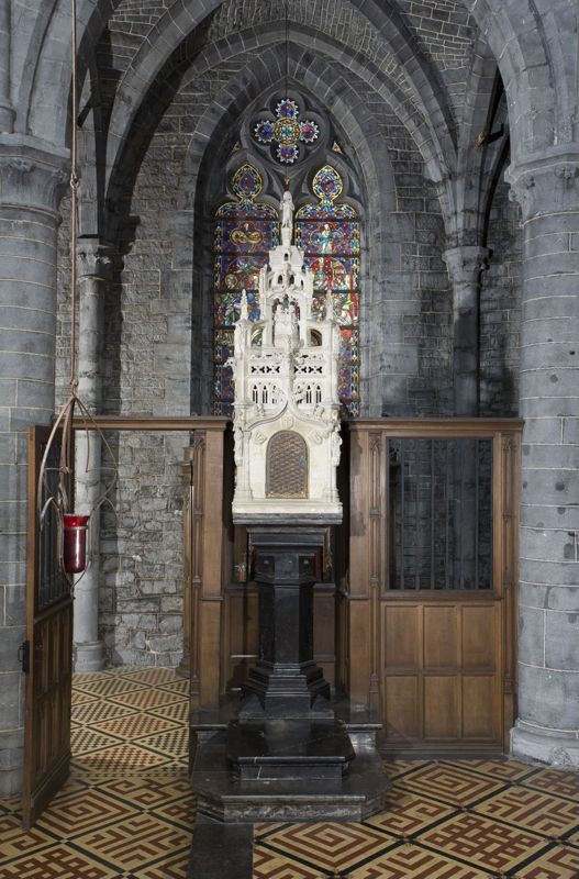 tour du Saint-Sacrement / Eglise Saint-Materne[Walcourt]