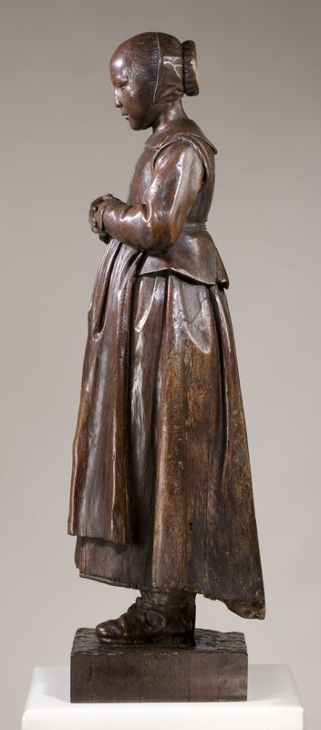 Houten Clara
