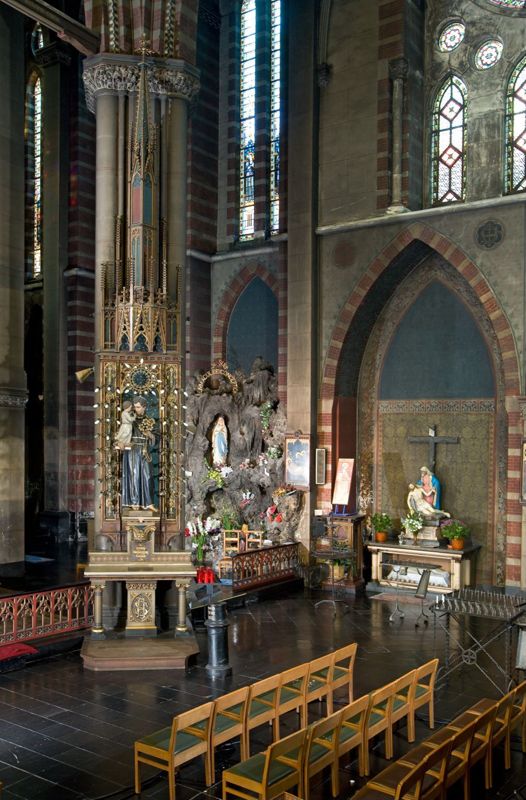 église conventuelle / Eglise Saint-Antoine de Padoue[Bruxelles]
