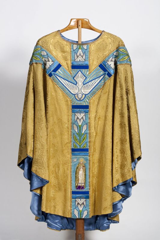 chasuble / Kerk O.L.Vrouw Middelares en Sint-Lodewijk[Berchem(Antwerpen)]