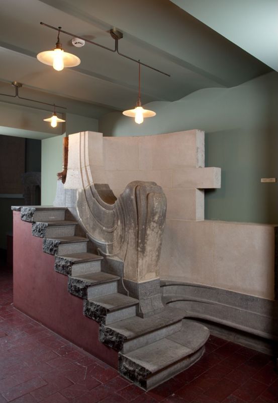 escalier droit / Musée Horta