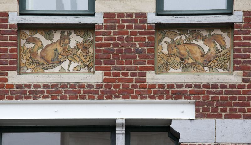 sgraffite[objet] / Maison, Saint-Gilles, Avenue Ducpétiaux, 47