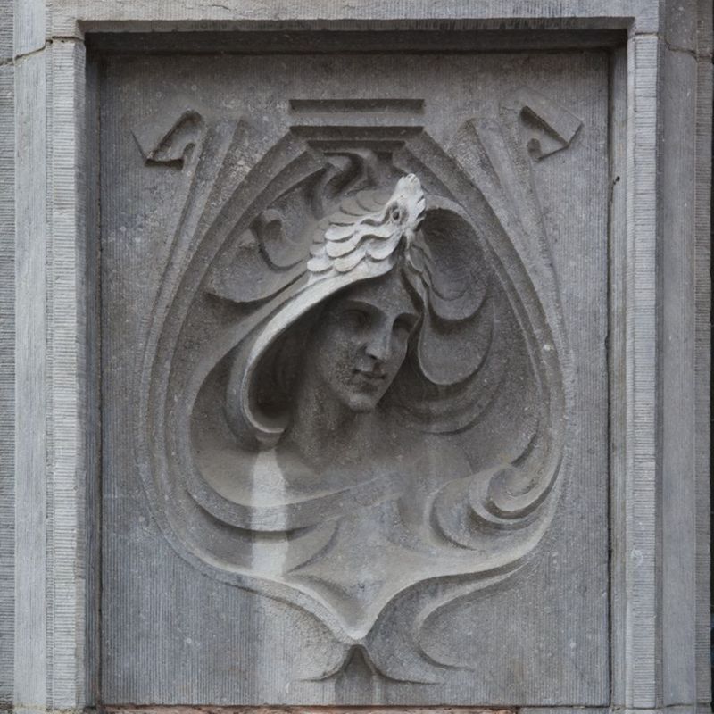 bas-relief[sculpture] / Maison Piot, Liège, rue de Sélys 17