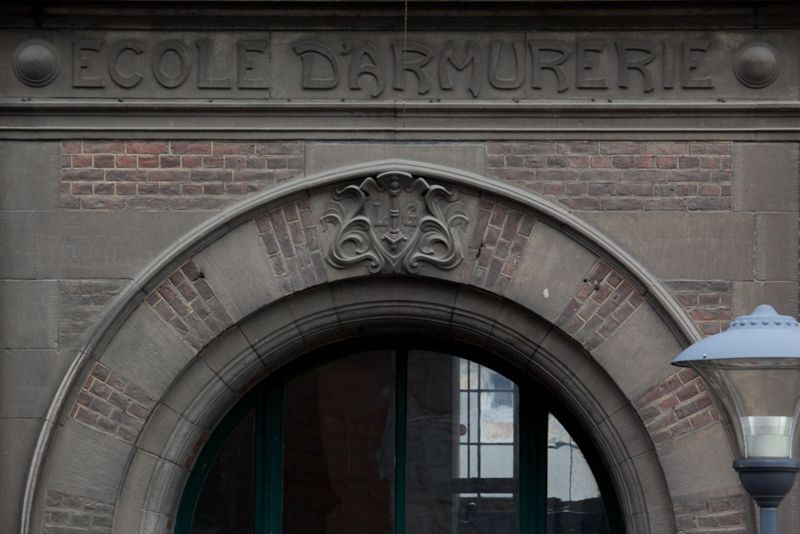 seuil / Ecole d'Armurerie, Liège, rue Léon Mignon 2