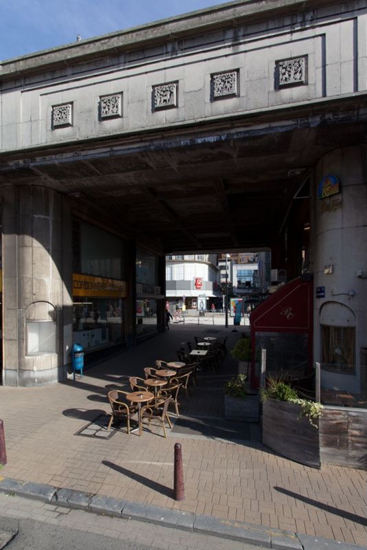 colonnade[f] / Galerie, Charleroi, Place Albert Ier