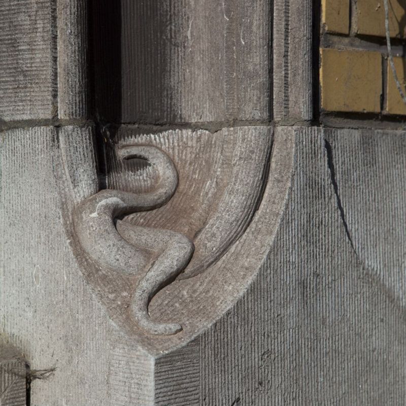 soubassement / Maison des Médecins, Charleroi, rue Léon Bernus 40