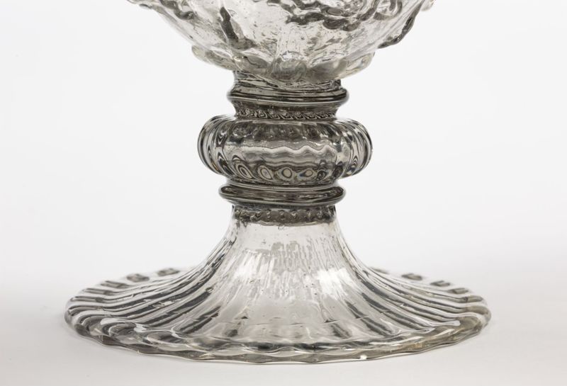 Verre à jambe vénitien aux Armes de la ville d'Anvers et du marquisat d'Anvers