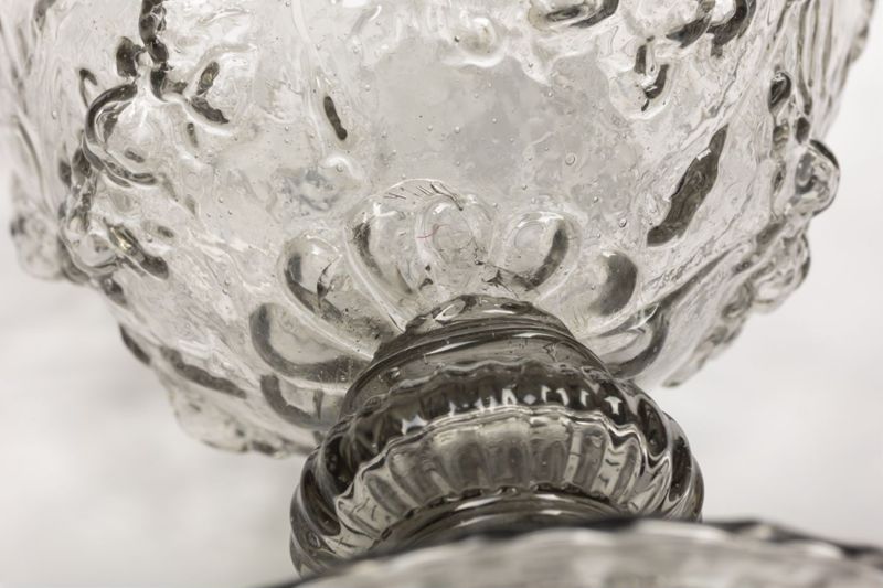Verre à jambe vénitien aux Armes de la ville d'Anvers et du marquisat d'Anvers