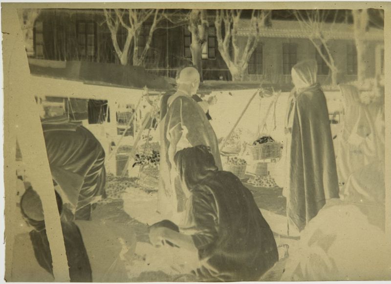 Scène de rue, le marché arabe à Blida