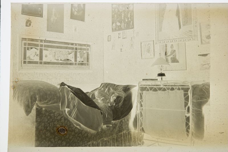 La chambre d'Henri Evenepoel avec le lit défait, 21bis avenue de La Motte-Picquet (Paris).