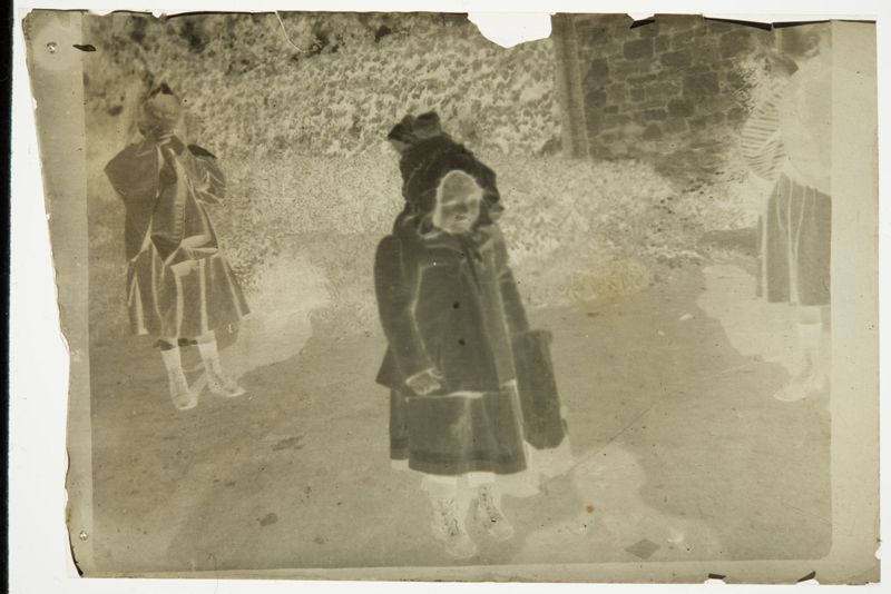 Charles et Sophie De Mey en promenade.