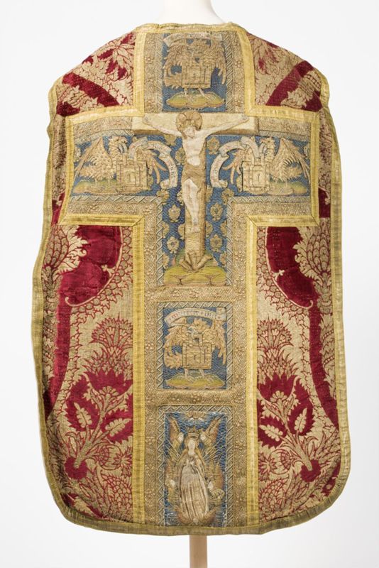 chasuble / Kerk O.L.Vrouw[Lichtaart]