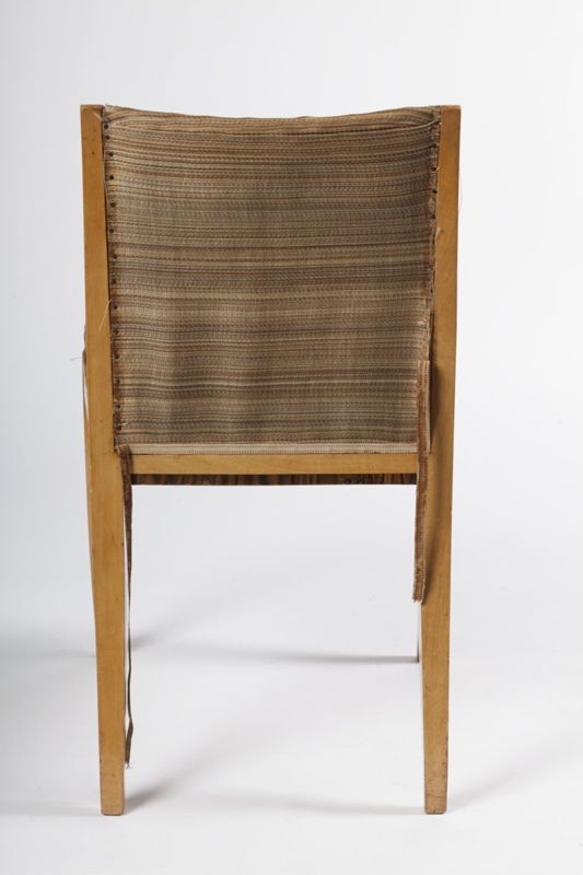 chaise / Musée David et Alice Van Buuren