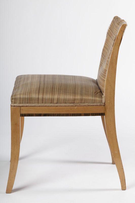 chaise / Musée David et Alice Van Buuren