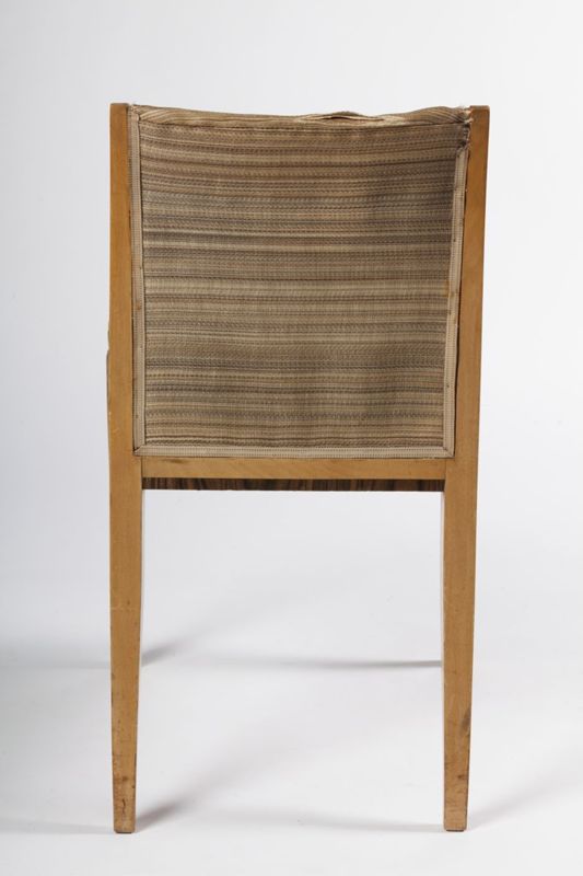 chaise / Musée David et Alice Van Buuren