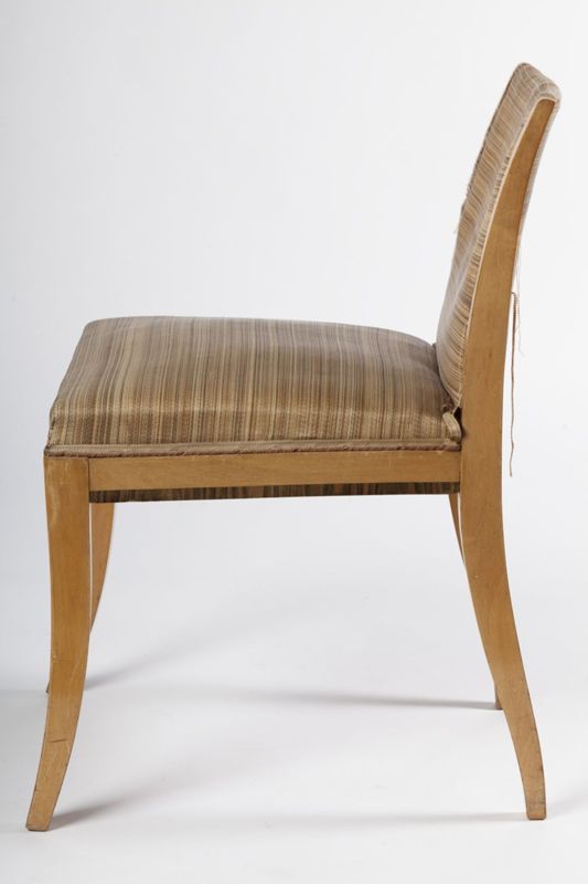 chaise / Musée David et Alice Van Buuren