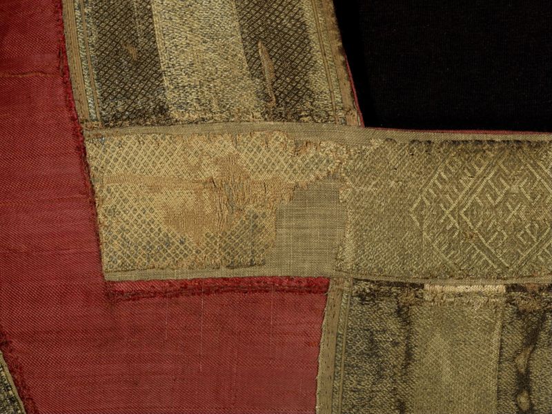 Chasuble de Thomas Becket de Canterbury portée à l'abbaye Saint-Nicolas des Prés vers 1170.