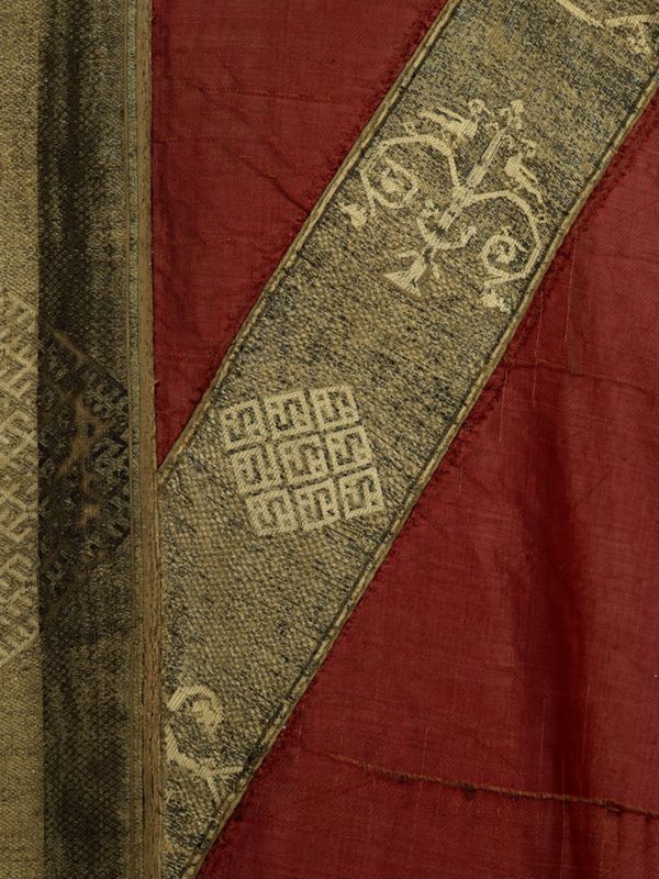 Chasuble de Thomas Becket de Canterbury portée à l'abbaye Saint-Nicolas des Prés vers 1170.