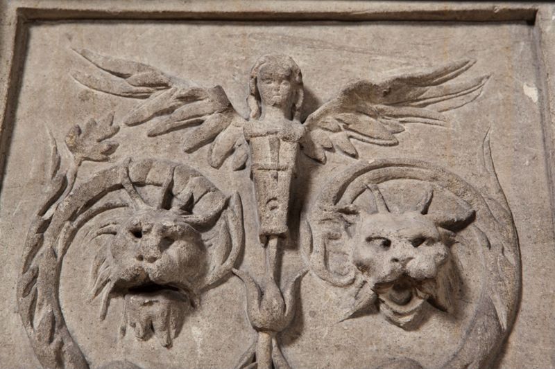 Grafmonument van Arnoul de Hornes en zijn echtgenote