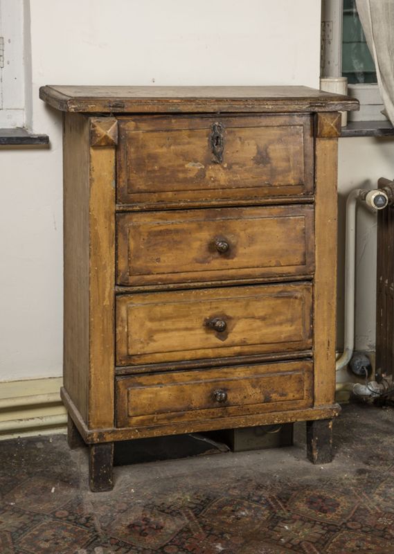 Commode à plateau en portefeuille