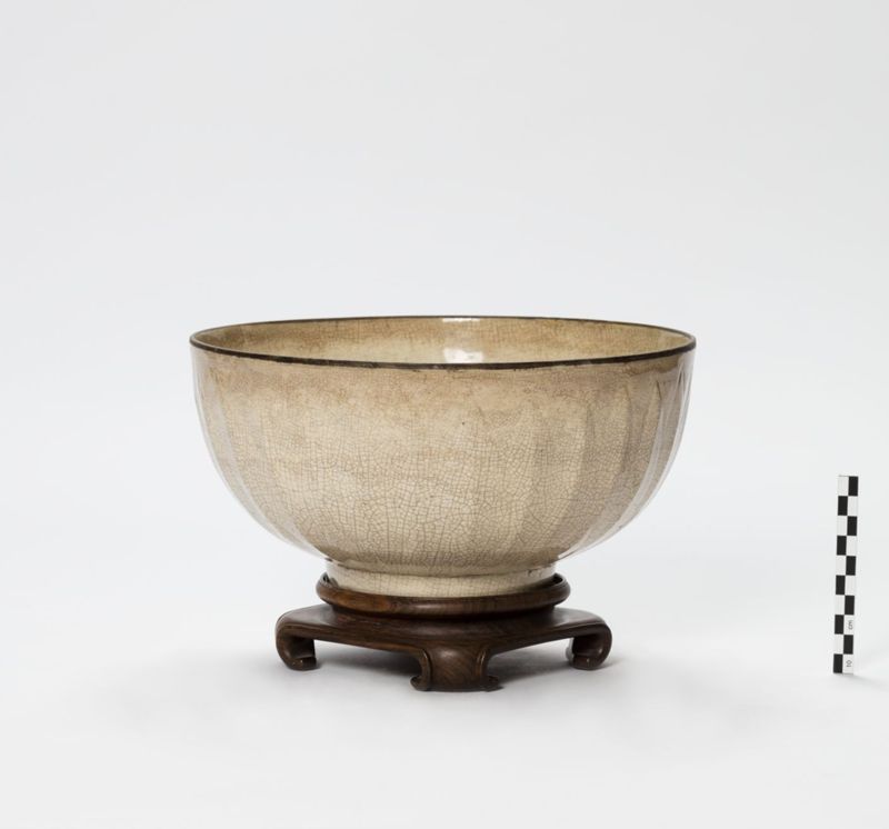 vase / Musée David et Alice Van Buuren