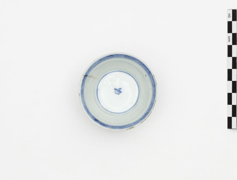 Pochon en porcelaine au décor de pêcheurs