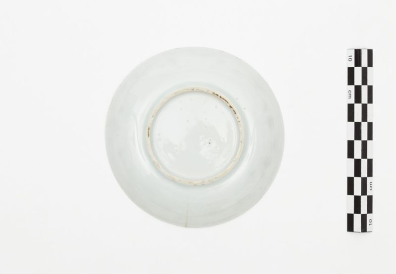 Petite assiette au décor de personnage dit "Immortel"