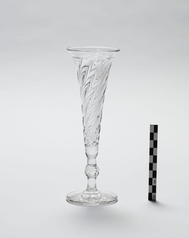 Ensemble de 5 flûtes à champagne torsadées