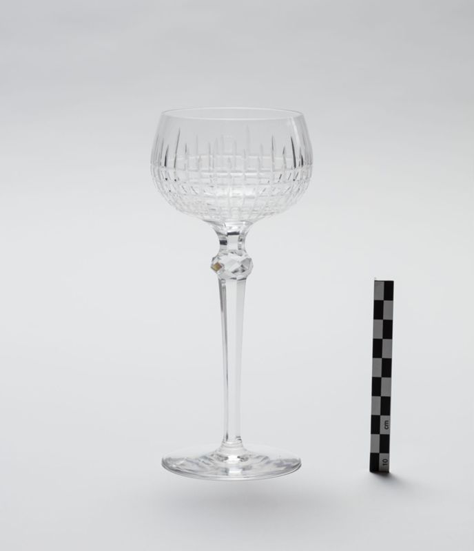 verre à vin / Musée David et Alice Van Buuren
