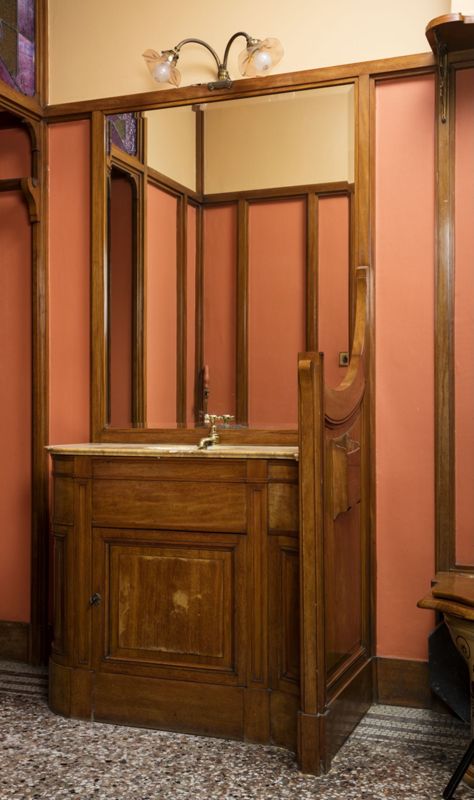 toilettes[local] / Hôtel Solvay, Bruxelles, avenue Louise 224